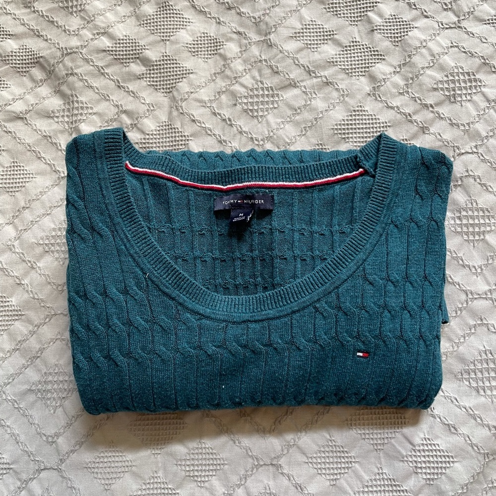 Tommy Hilfiger sweater